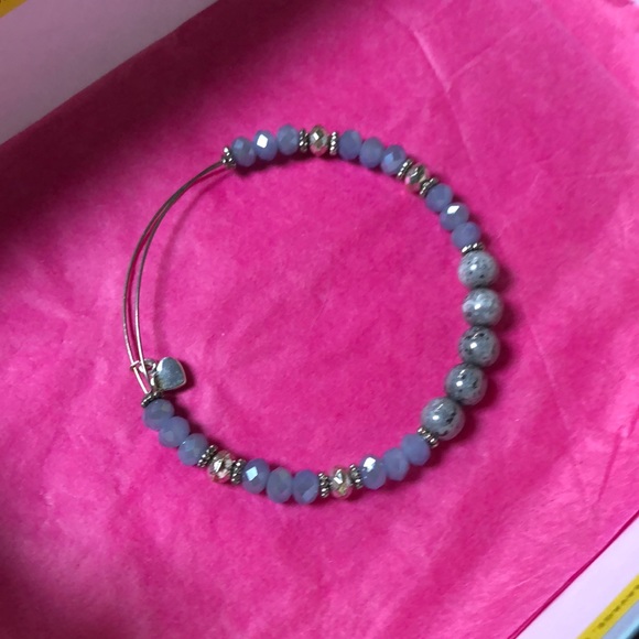 Handmade Blue Stone Bead Expandable Bracelet - Picture 4 of 6